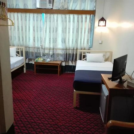 Smile Motel Pyay Εξωτερικό φωτογραφία